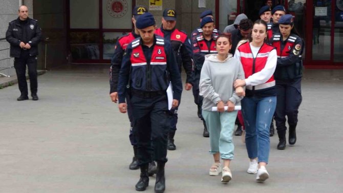 Antalya’da Silah Tehditli Şantaj Çetesine Operasyon: 4 Tutuklama