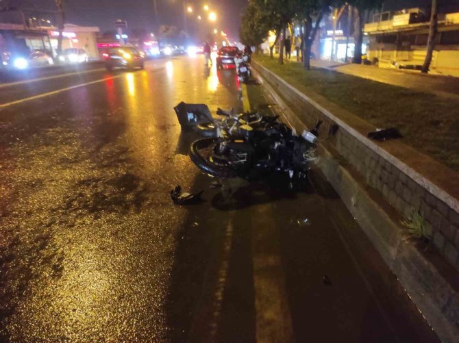 Aydın’da Motosikletli Polis Timi Otomobille Çarpıştı: 2 Polis Yaralı