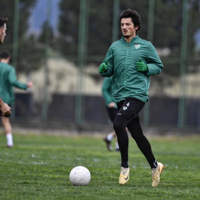 Bursaspor Dar Alanda Çift Kale Maçlar Yaptı