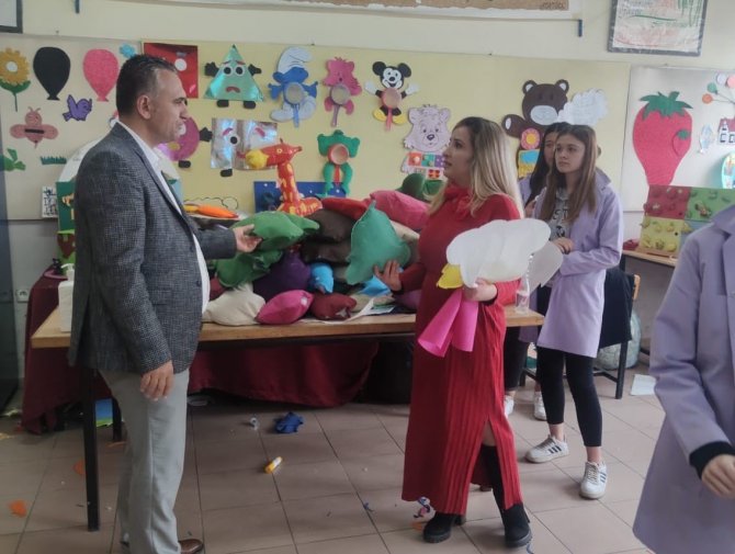 Yenice’den Deprem Bölgesindeki Çocuklara Oyuncak Desteği