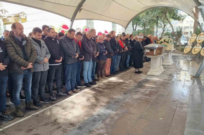 Gazeteci Recep Doğan Son Yolculuğuna Uğurlandı