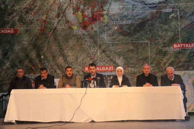 Bakan Kurum: "Hasar Tespitlerimizi 5 Bin 600 Personelimizle 6 İlimizde Aralıksız Sürdürüyoruz”