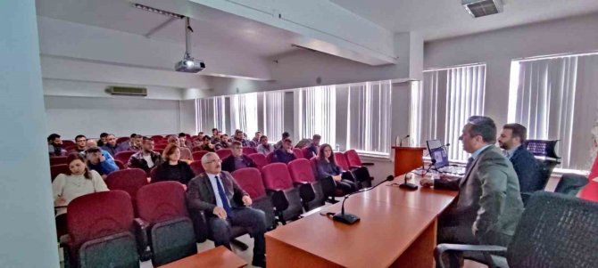 Denizli’de Bulaşıcı Hastalıklarla Mücadele Konusunda Eğitim Yapıldı