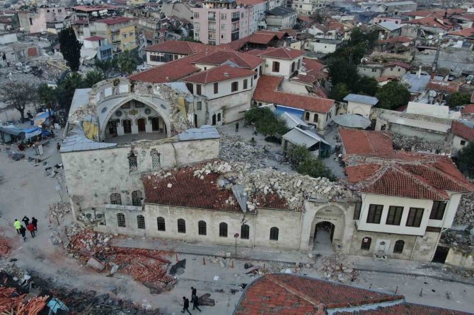 Depremin Kültürel Hasarı Uydularla Ölçülüyor