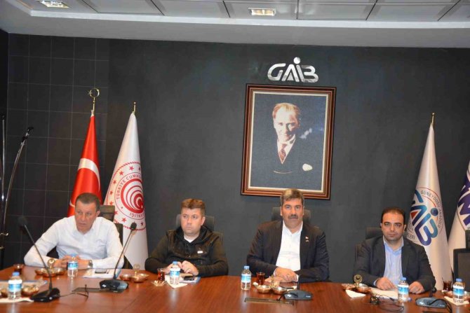 Dünyanın Halısını Gaziantep Üretiyor