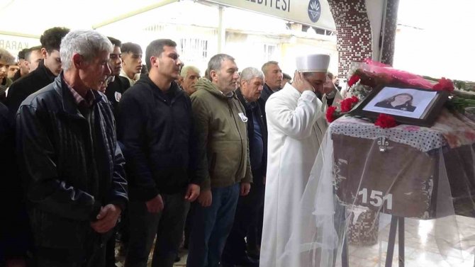 Kaçırıldığı Araçtaki Kazada Hayatını Kaybetmişti; Duvak İle Uğurlandı