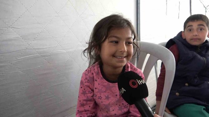 Tiyatro Oyunları, Çadır Kentteki Çocukların Yüzünde Tebessüm Oluşturdu