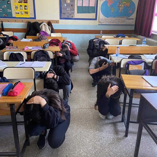 Afyonkarahisar’da Deprem Tatbikatı Yapıldı