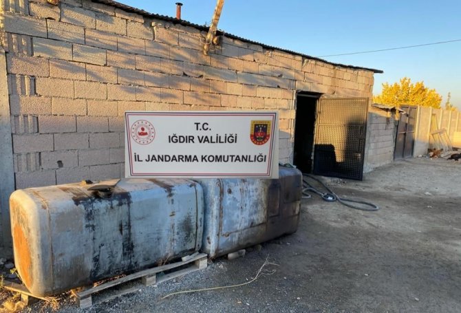 Iğdır’da Sigara Ve Akaryakıt Kaçakçılarına Operasyon