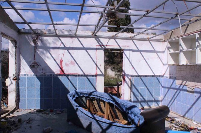 Hırsızlar Bu Kez Evi Çaldı