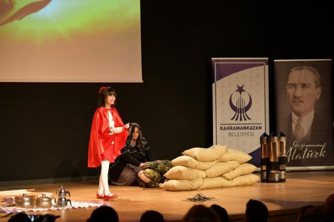 3 Kuşak Bir Arada İ̇stiklal Marşı