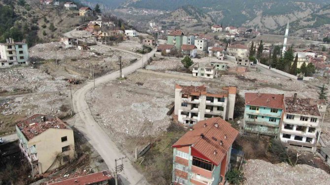 Deprem Sonrası Kentsel Dönüşüm Çalışmaları Hızlandırıldı