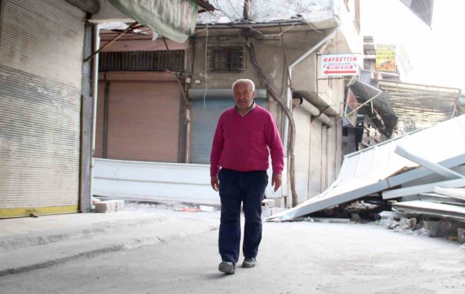 Depremin Ardından En Çok 40 Personeli İçin Üzülüyor