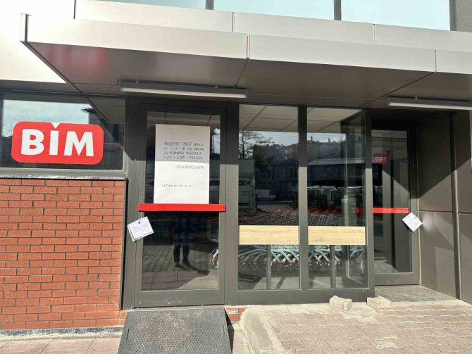 Bi̇m’in Aynı İlçedeki İki Mağazasına Mühür