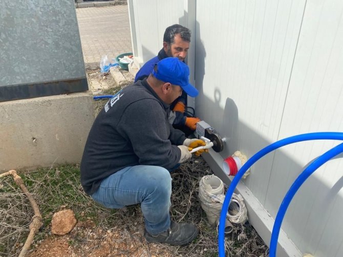 Vaski̇ Ekipleri Konteyner Kentte Çalışmalarını Sürdürüyor