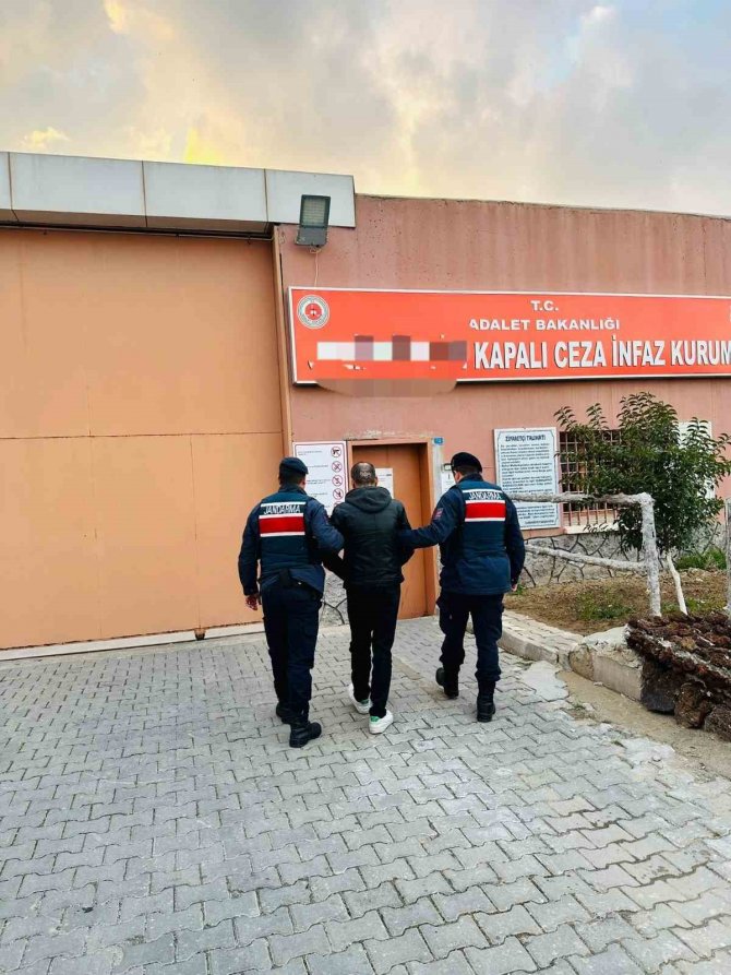 Kula’da Hakkında 7 Yıl Kesinleşmiş Hapis Cezası Bulunan Şüpheli Yakalandı