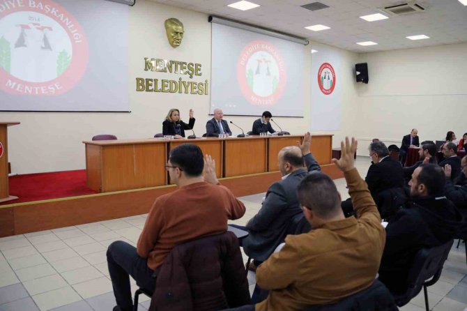 Başkan Gümüş’ten Meclis Üyelerine Deprem Bilgilendirmesi