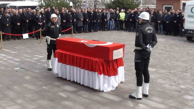 Kalbine Yenik Düşen Komiser Yardımcısı Memleketine Uğurlandı