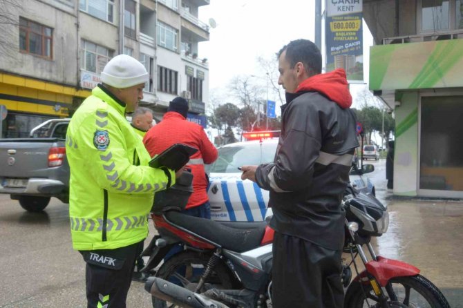 Ordu’da Motosiklet Sürücülerine Sıkı Denetim