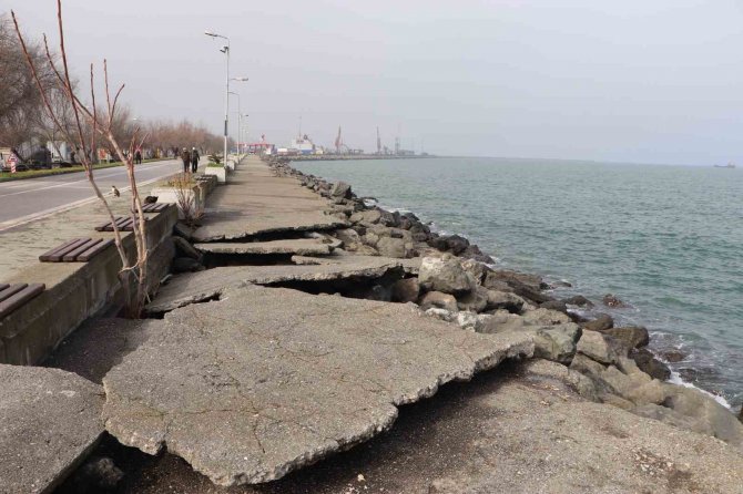 Samsun’da Kıyı Erozyonu Ve Tahribatı Önlenecek