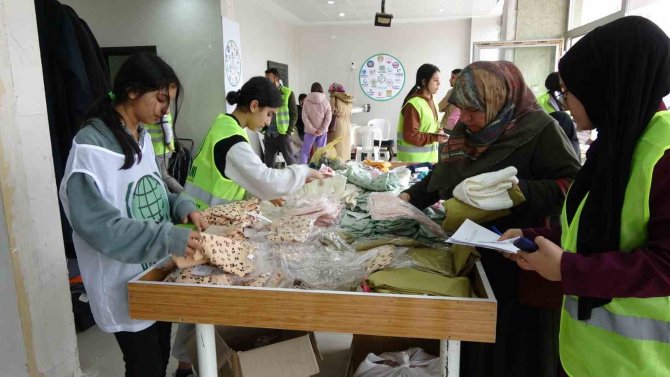 Siirt’te ’Sosyal Market’ İle 785 Depremzede Vatandaşın İhtiyacı Karşılandı