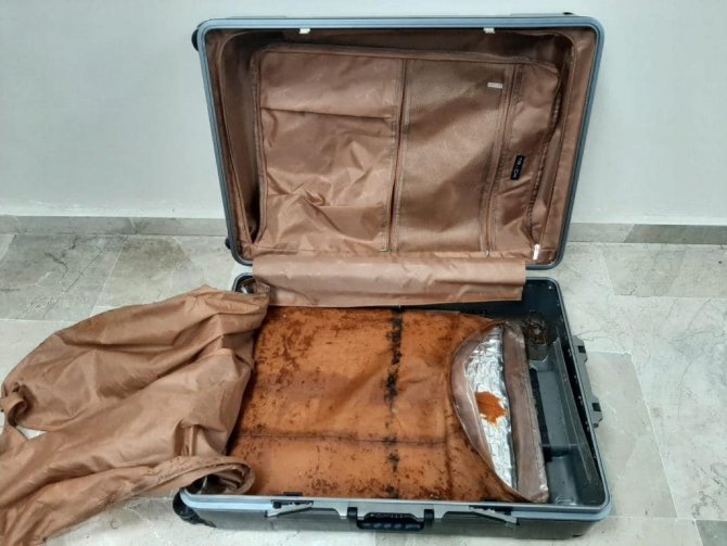 Narkotik Köpeği ’Resim’ İle Yapılan Aramada 4,5 Kilo Esrar Ele Geçirildi