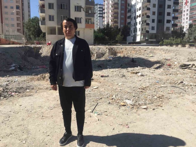 Nöbet Değiştirdi Hayatta Kaldı, Ailesi Yok Oldu