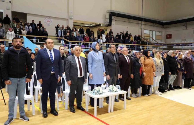 Afyonkarahisar’da Toki̇ Kuraları Çekilmeye Başlandı
