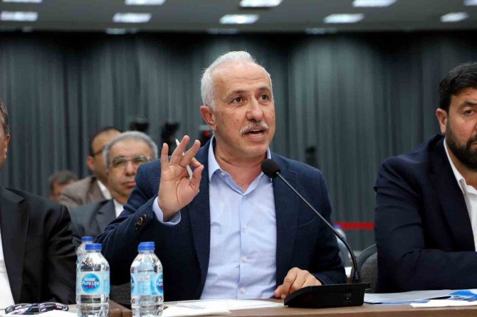 Başkan Gültak: "Göreve Geldiğim Günden İtibaren Kaçak Yapılarla Uğraşıyorum"