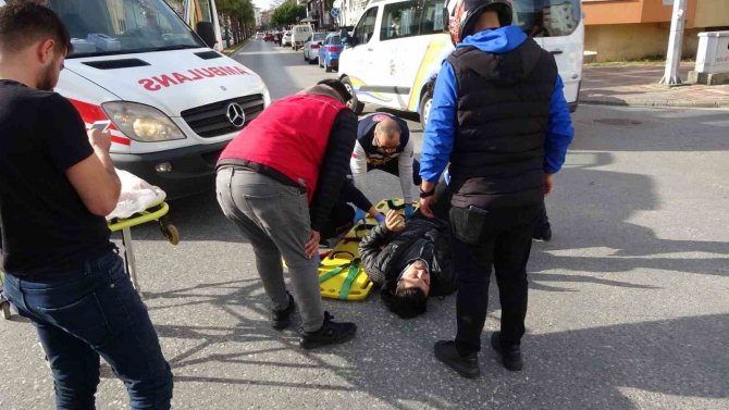 Motosiklet İle Otomobil Çarpıştı: 1 Yaralı