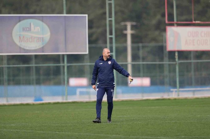 Gökhan Ünal, 1 Galibiyette Kaldı