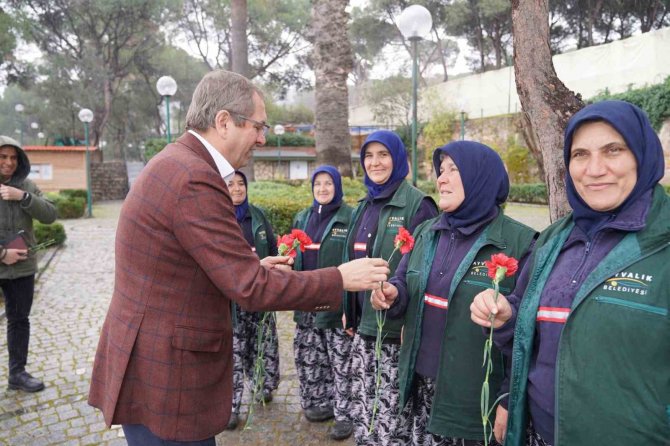 Ayvalık Belediye Başkanı Ergin, “Cinsiyete Dayalı Ayrımcılıkla Mücadele Etmeliyiz”
