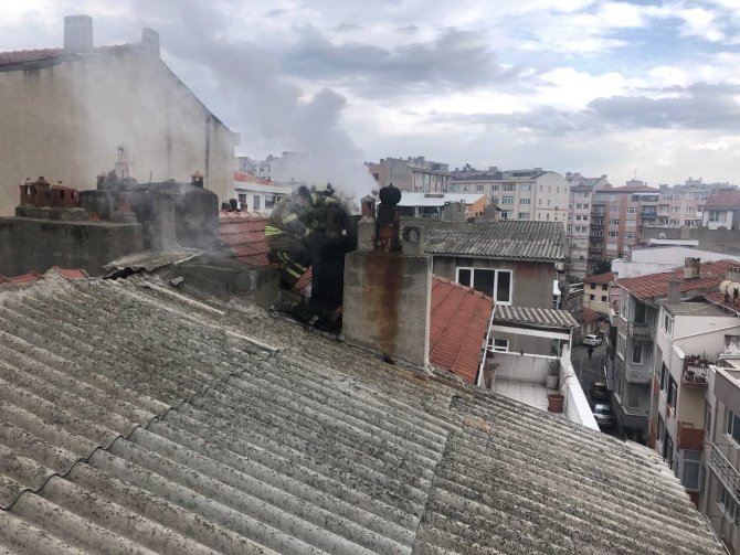 Bandırma’da Baca Yangını Mahalleliyi Korkuttu
