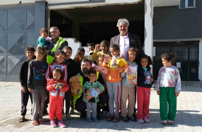Depremzede Çocukların İlacı; Oyuncak