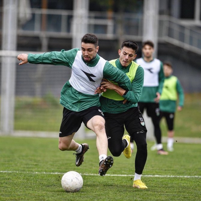 Bursaspor, Esenler Erokspor Maçı Hazırlıklarını Sürdürüyor