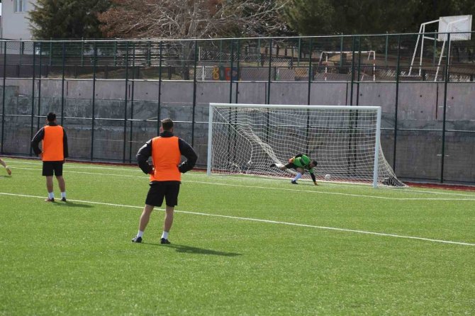 Çameli Belediyespor İlk Karşılaşmada 3 Puanı Hedefliyor