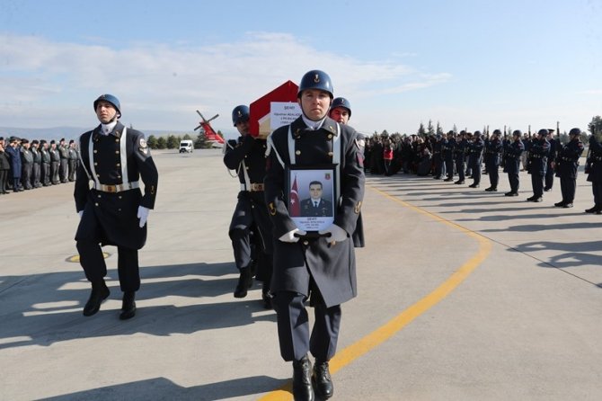 Şehit Adalıoğlu’nun Naaşı Eskişehir’e Ulaştı