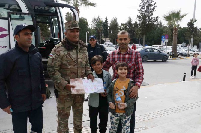 Azerbaycan Arama-kurtarma Ekibi Adana’dan Ülkelerine Uğurlandı