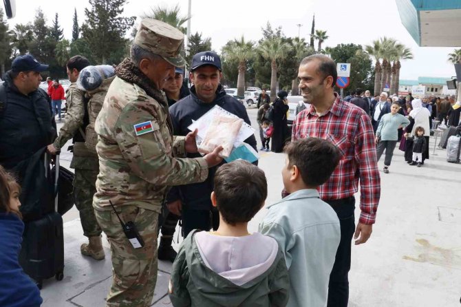 Azerbaycan Arama-kurtarma Ekibi Adana’dan Ülkelerine Uğurlandı