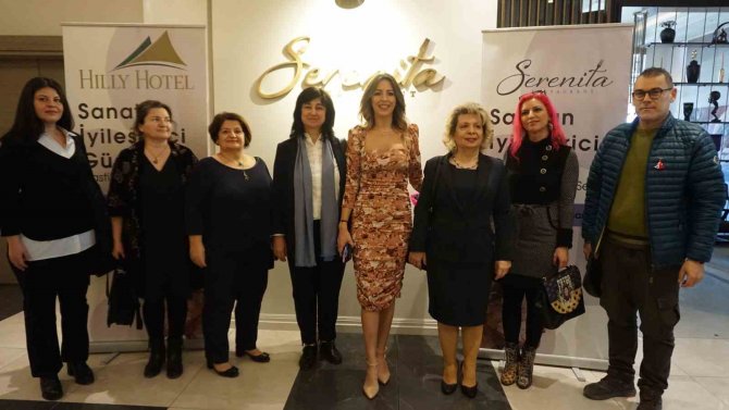 Ressamlar Tablolarını Depremzedelere Destek İçin Görücüye Çıkardı