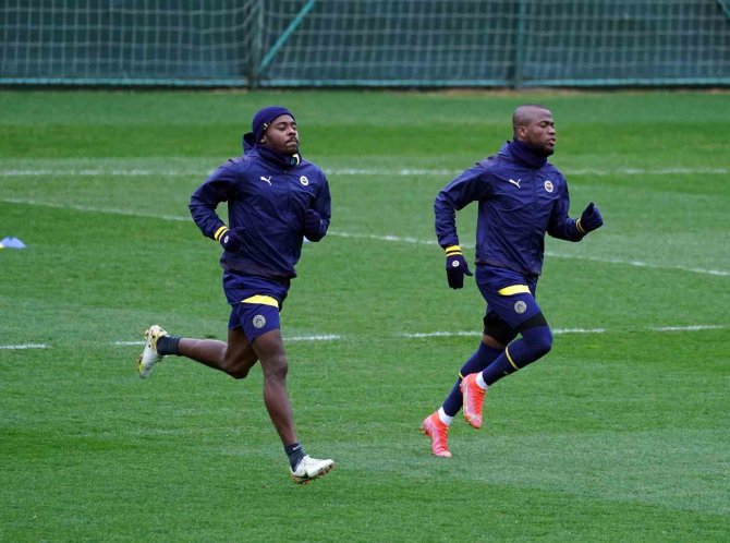 Fenerbahçe, Sevilla Maçına Hazır