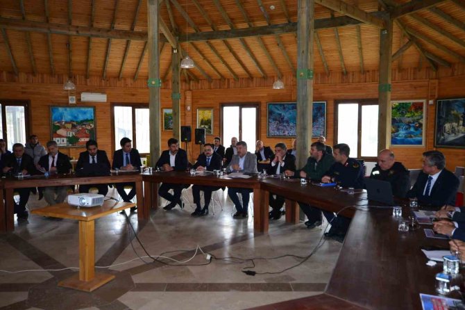 Gediz’de ’Afetlere Hazırlık Toplantısı’ Yapıldı