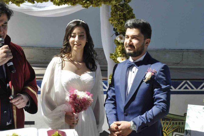 Depremzede Çift Fethiye’de Evlendi