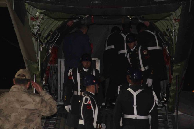 Şehit Adalıoğlu’nun Naaşı Kahramanmaraş’tan Ankara’ya Uğurlandı