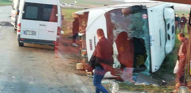 Tekirdağ’da İşçi Servisi Kaza Yaptı: 14 Yaralı