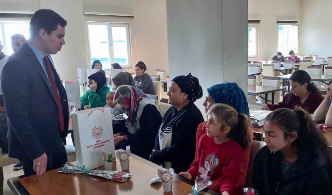 Kars’ta Kadınlar Günü Etkinliği