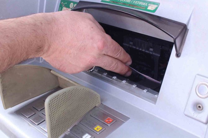 "Ben Hızır’ım" Deyip Üç Üniversite Bitirmiş Vatandaşı Dolandırdı