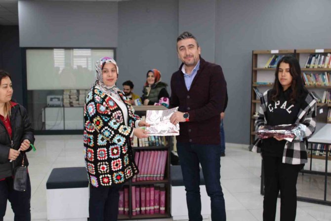 Koçarlı İ̇lçe Kütüphanesi Bu Kez Kadınları Ağırladı