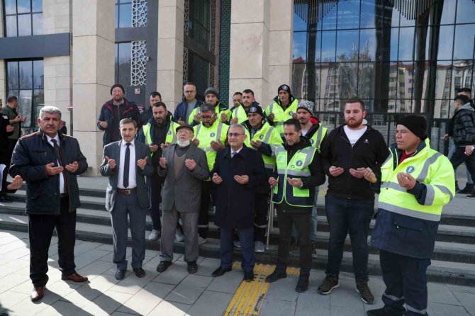 Kütahya Belediyesi, Hatay’a Yeni Bir Ekip Daha Gönderdi