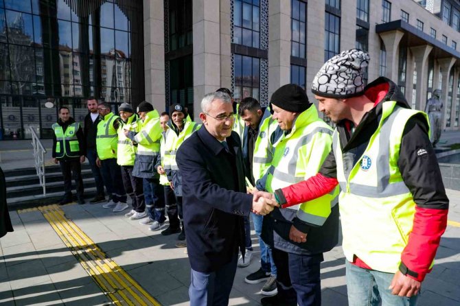 Kütahya Belediyesi, Hatay’a Yeni Bir Ekip Daha Gönderdi